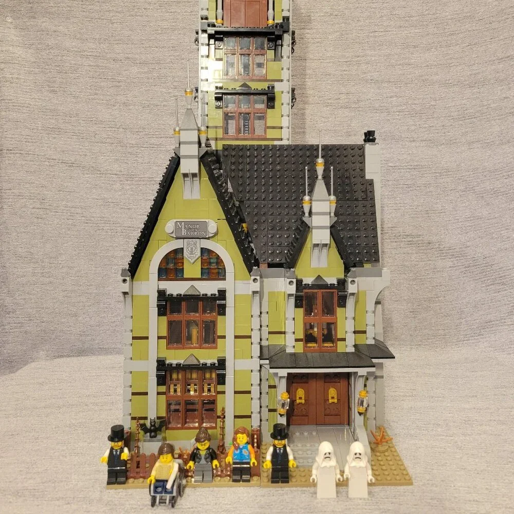 Lego Icons Haunted House 10273